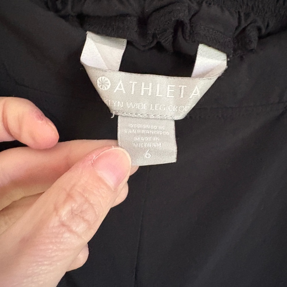 Athleta Brooklyn Wide Leg Crop Pants Black Size 6 Travel Work Athleisure - Picture 2 of 9